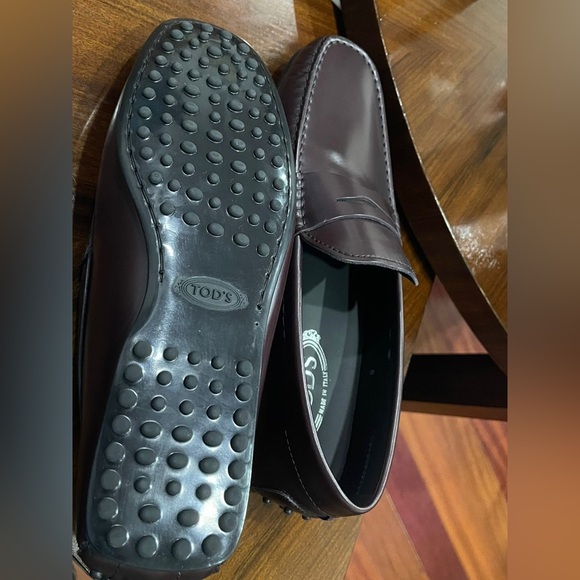 Burgundy Tod’s Shoes main image 4